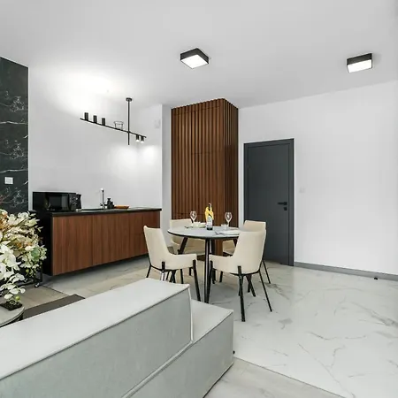 Chwaliszewo With Free Garage By Renters Daire *