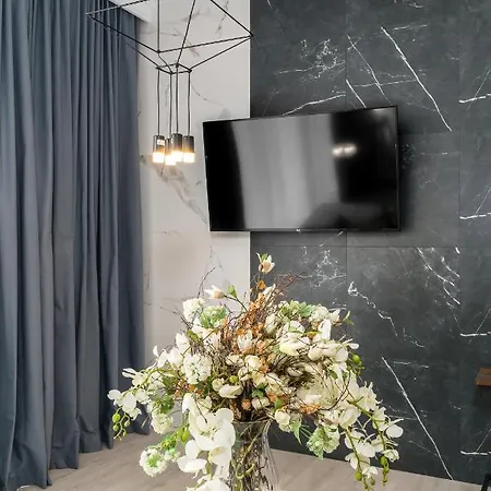 Chwaliszewo With Free Garage By Renters Apartamento Poznan