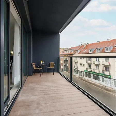 Chwaliszewo With Free Garage By Renters Daire