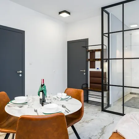 Chwaliszewo With Free Garage By Renters Apartamento