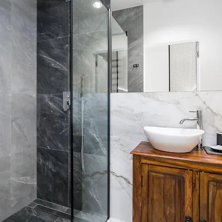 Chwaliszewo With Free Garage By Renters * Poznan