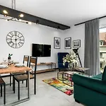 Chwaliszewo With Free Garage By Renters Apartmán *