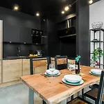 Chwaliszewo With Free Garage By Renters Poznaň