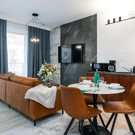 Chwaliszewo With Free Garage By Renters * Poznan