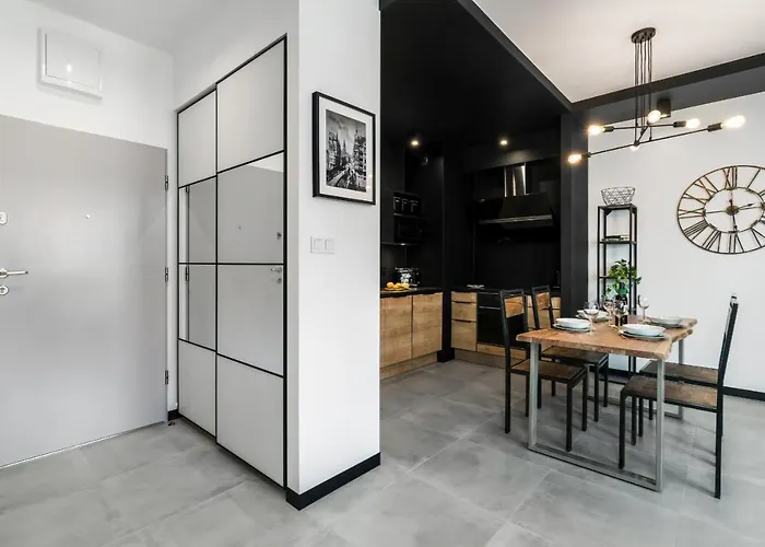 Chwaliszewo With Free Garage By Renters Lägenhet