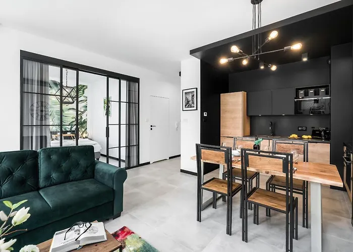 Chwaliszewo With Free Garage By Renters * Poznań