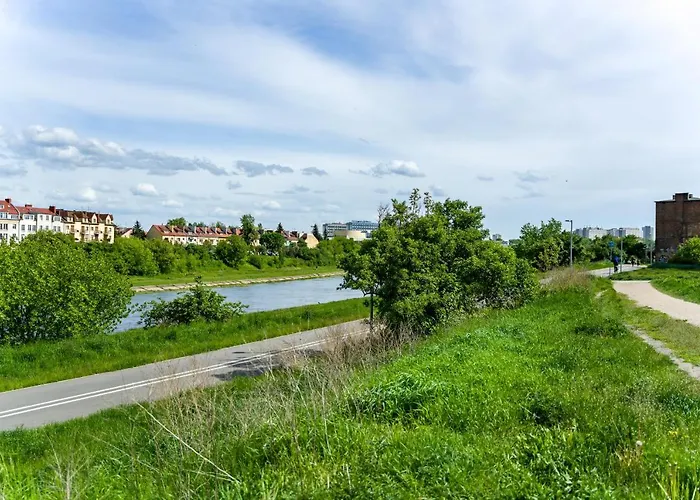 Chwaliszewo With Free Garage By Renters * Poznań