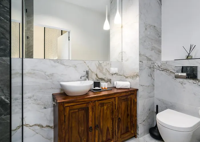 Chwaliszewo With Free Garage By Renters Lägenhet