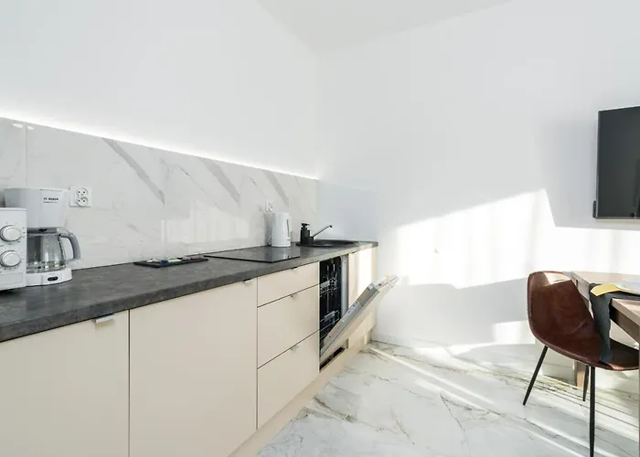 Chwaliszewo With Free Garage By Renters Lägenhet