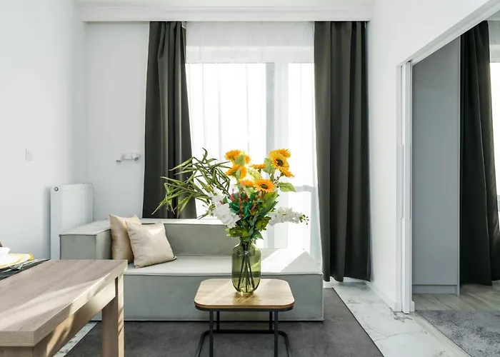 Chwaliszewo With Free Garage By Renters * Poznań