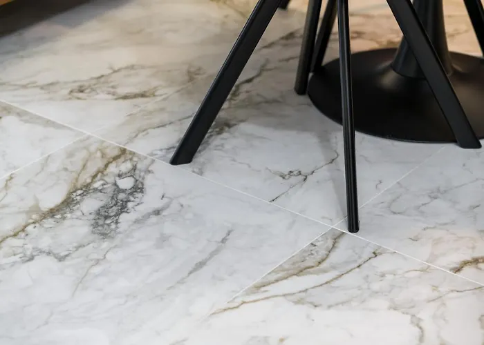 Chwaliszewo With Free Garage By Renters * Poznań