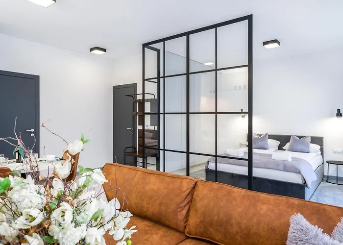 Chwaliszewo With Free Garage By Renters Lägenhet Poznań